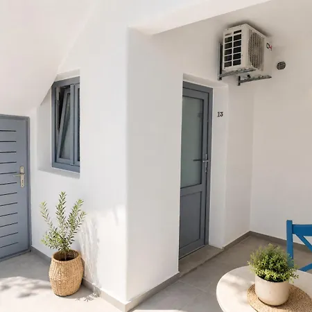 Aparthotel Nest&rest Perissa (Santorini)
