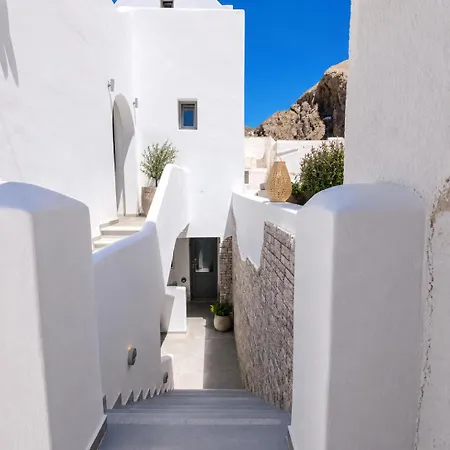 Nest&rest Perissa (Santorini)