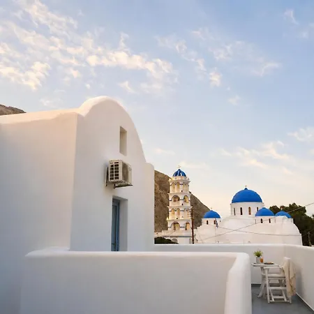Nest&rest Aparthotel Perissa (Santorini)