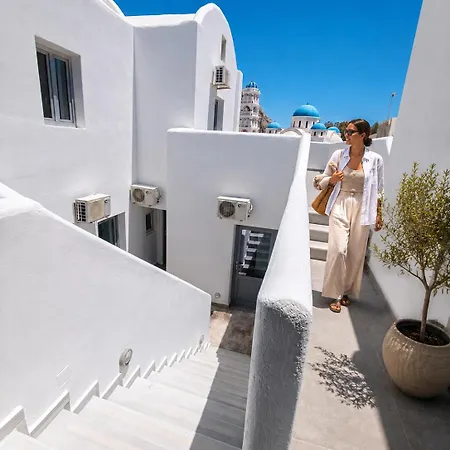 Nest&rest Perissa (Santorini)