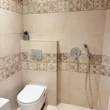 Nest & Rest 3* Perísza